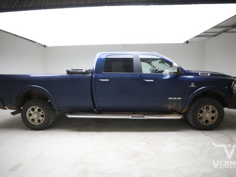 Used 2022 RAM 2500 Laramie AWD/4WD image 5