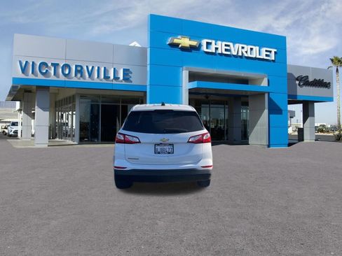 Used 2019 Chevrolet Equinox LS FWD image 6