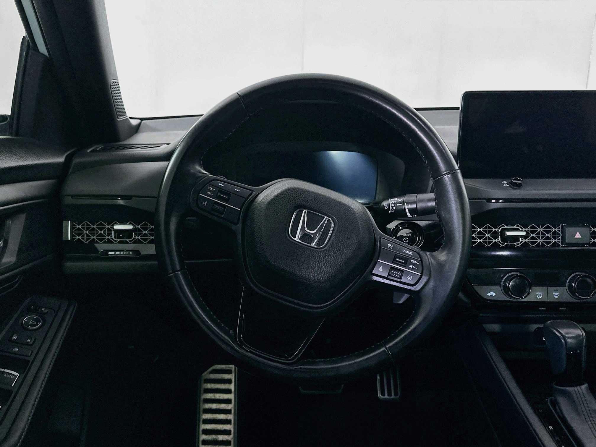 Used 2024 Honda Accord Sport image 17