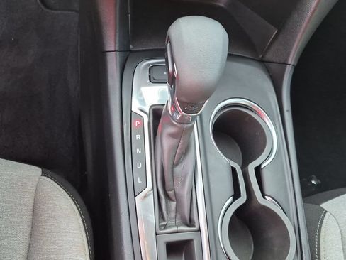 Used 2022 Chevrolet Equinox LS AWD/4WD image 19