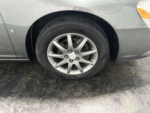 Used 2007 Buick Lucerne CXL w/ Luxury Package FWD image 4