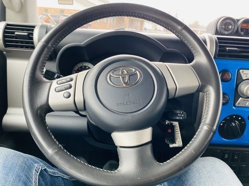 Used 2007 Toyota FJ Cruiser Base image 30