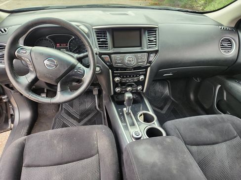 Used 2015 Nissan Pathfinder SV AWD/4WD image 8