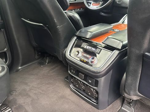 Used 2019 Lincoln Navigator Select RWD image 33