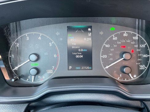 Used 2025 Toyota Corolla LE FWD image 19