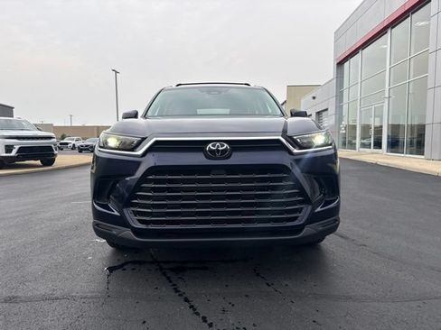 Certified 2024 Toyota Grand Highlander AWD image 2