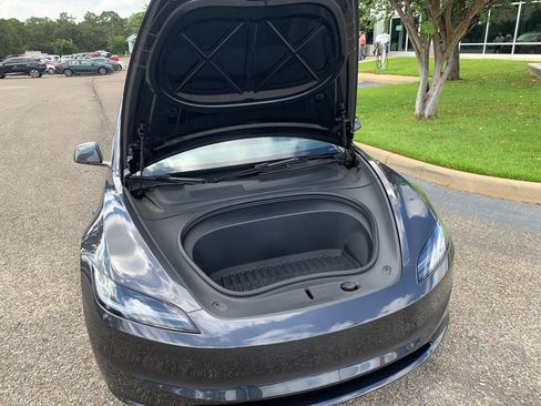 Used 2025 Tesla Model 3 Long Range RWD image 4