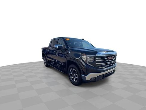 Used 2023 GMC Sierra 1500 SLT w/ SLT Premium Package AWD/4WD image 2