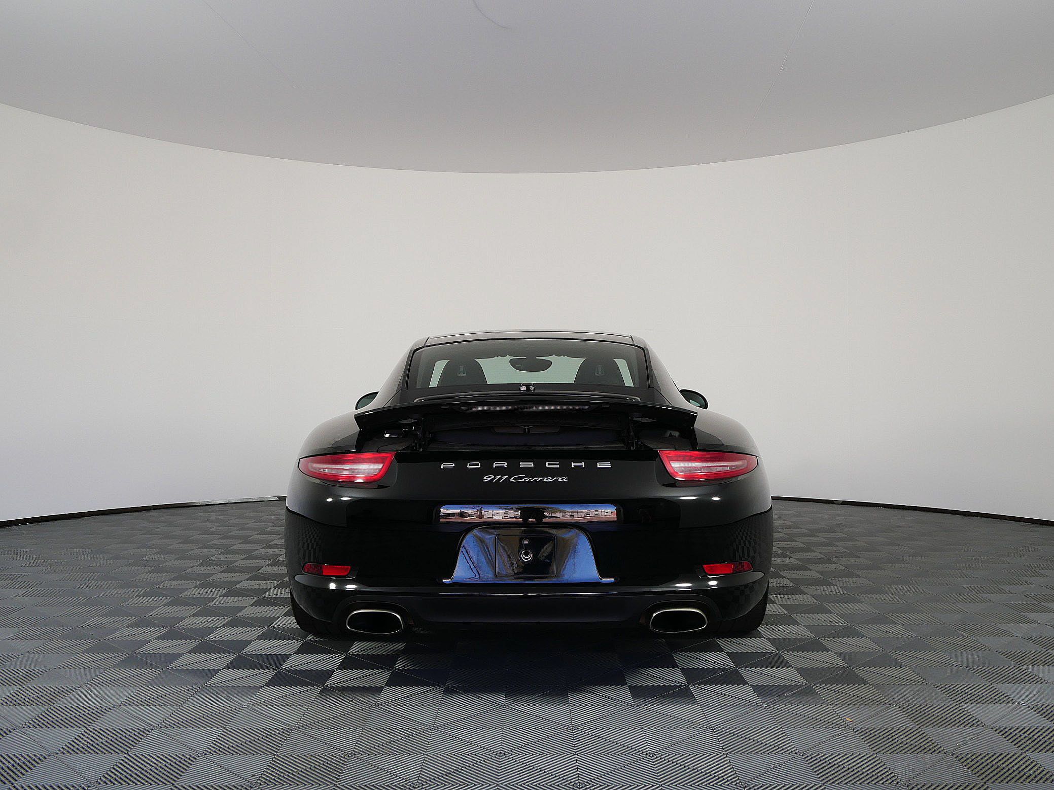 Used 2013 Porsche 911 Carrera RWD image 4
