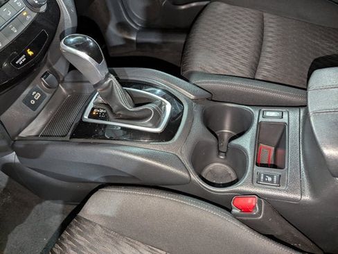 Used 2019 Nissan Rogue S w/ Special Edition Package image 43