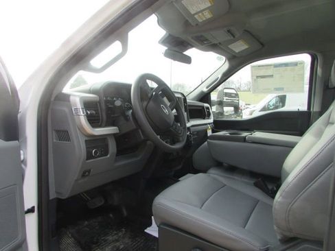New 2026 Ford F550 XL image 10