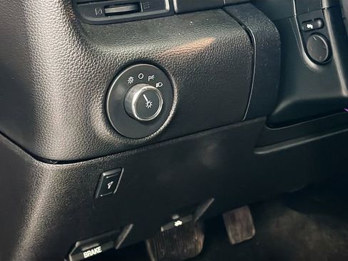 Used 2017 Lincoln Navigator Select image 10