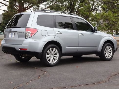 Used 2012 Subaru Forester 2.5X Premium w/ All-Weather Pkg AWD/4WD image 5