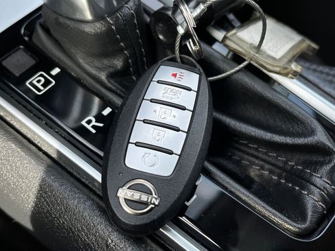 Used 2025 Nissan Altima 2.5 SV image 25