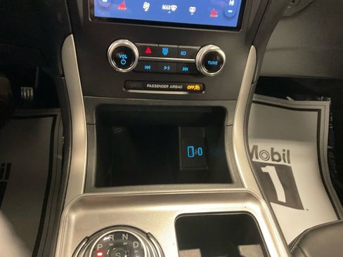 Used 2024 Ford Edge SEL image 11