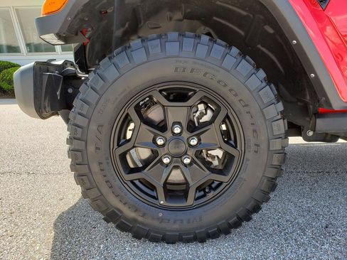 Used 2022 Jeep Gladiator Sport AWD/4WD image 27