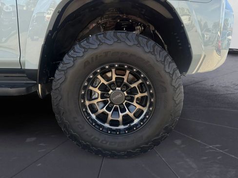 Used 2023 Toyota 4Runner TRD Off-Road Premium w/ Moonroof Package image 32