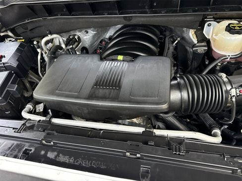Used 2024 Chevrolet Silverado 1500 LT w/ Protection Package AWD/4WD image 27
