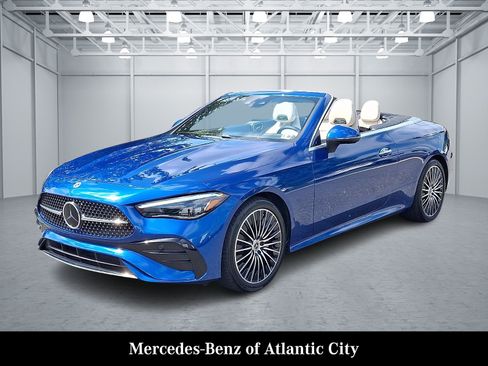 Used 2025 Mercedes-Benz CLE 300 4MATIC Cabriolet image 4