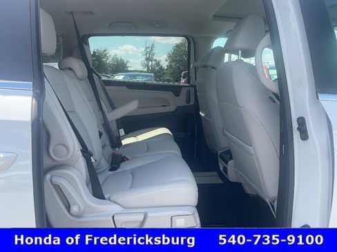 Certified 2026 Honda Odyssey EX-L image 17