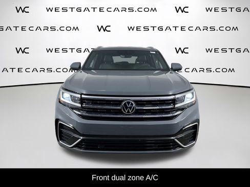Used 2020 Volkswagen Atlas Cross Sport SE image 2