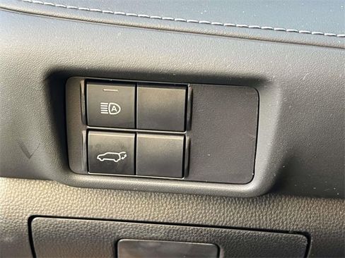 Used 2022 Toyota Highlander XSE image 22