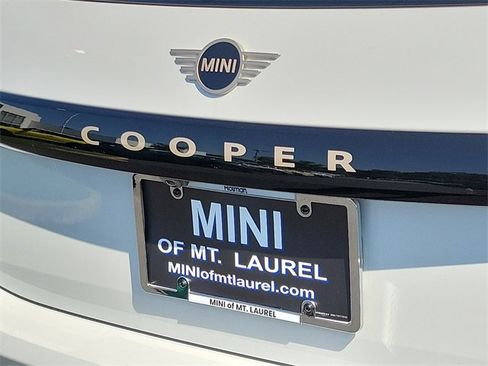 Used 2025 MINI Cooper 2-Door Hardtop image 23