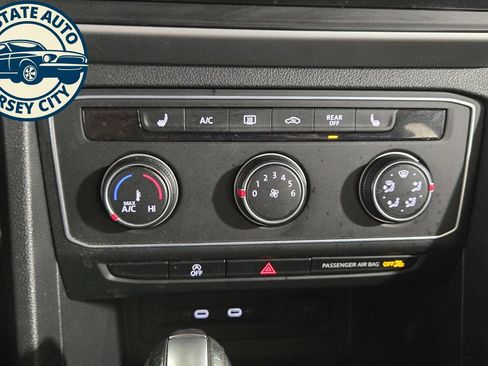 Used 2023 Volkswagen Atlas SE AWD/4WD image 15