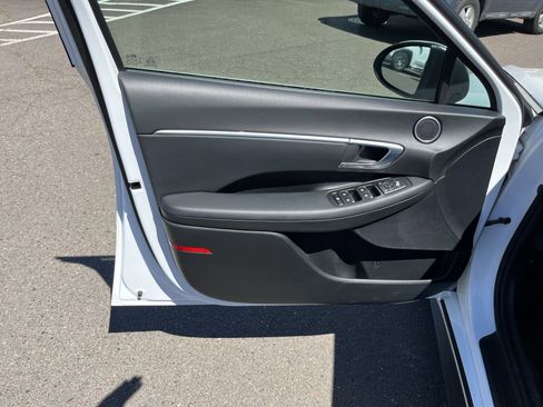 Used 2021 Hyundai Sonata Blue FWD image 15