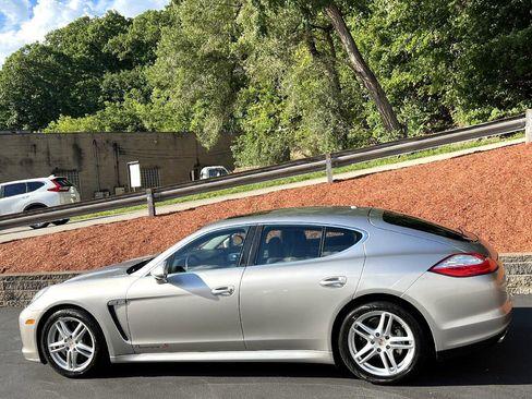 Used 2010 Porsche Panamera S image 3