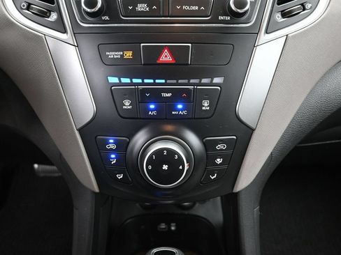 Used 2018 Hyundai Santa Fe Sport FWD image 16