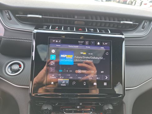 New 2025 Jeep Grand Cherokee L Altitude image 5