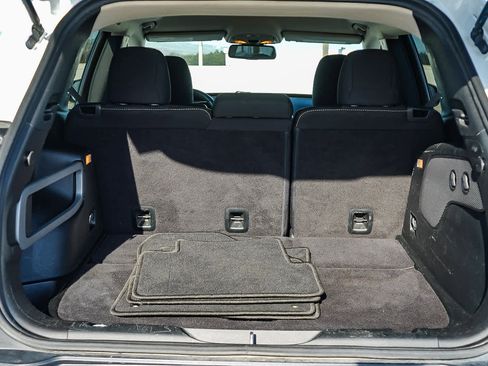 Used 2016 Jeep Cherokee Latitude w/ Safety/Convenience Group image 29