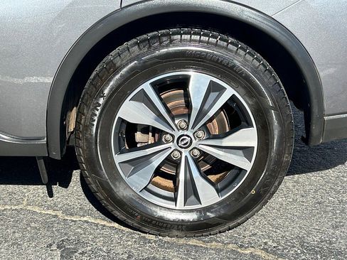 Used 2023 Nissan Murano SV FWD image 14