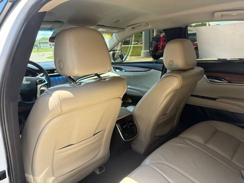 Used 2018 Cadillac XTS Luxury FWD image 14