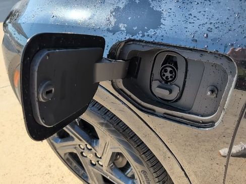 New 2026 Chevrolet Equinox EV RS image 35