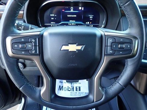 Used 2022 Chevrolet Tahoe High Country AWD/4WD image 16