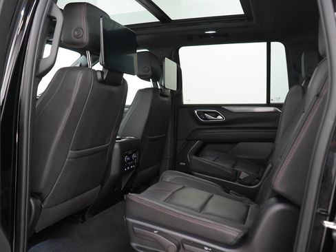 Used 2023 Chevrolet Suburban RST w/ Luxury Package AWD/4WD image 20