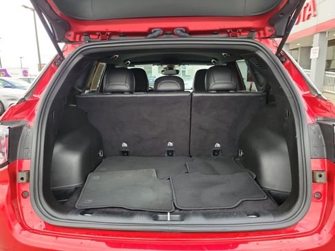 Used 2025 Jeep Compass Limited image 8