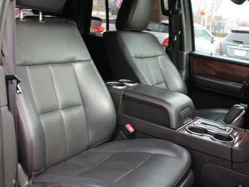 Used 2013 Lincoln Navigator 4WD w/ HD Trailer Tow Pkg image 24