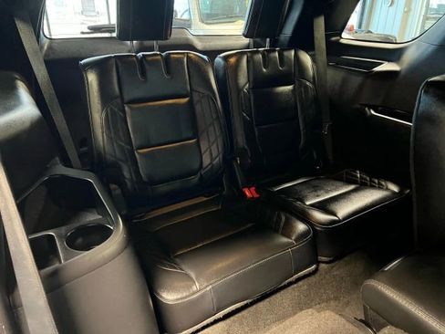 Used 2016 Ford Explorer Platinum image 14