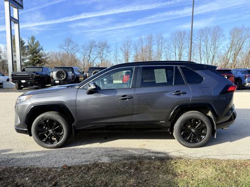 Used 2022 Toyota RAV4 XSE image 2