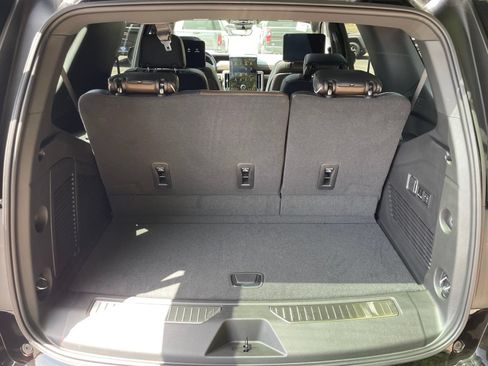 New 2026 GMC Yukon Denali Ultimate AWD/4WD image 47