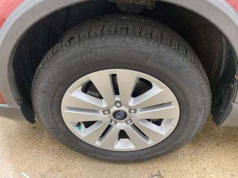 Used 2015 Subaru Outback 2.5i Premium AWD/4WD image 15