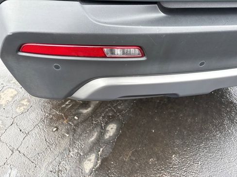 Used 2023 Kia Sorento S image 10