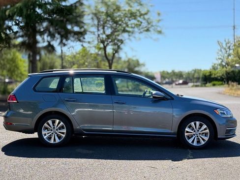 Used 2019 Volkswagen Golf S AWD/4WD image 6