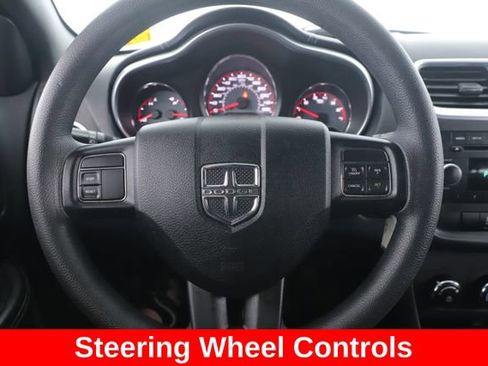 Used 2013 Dodge Avenger SE FWD image 3
