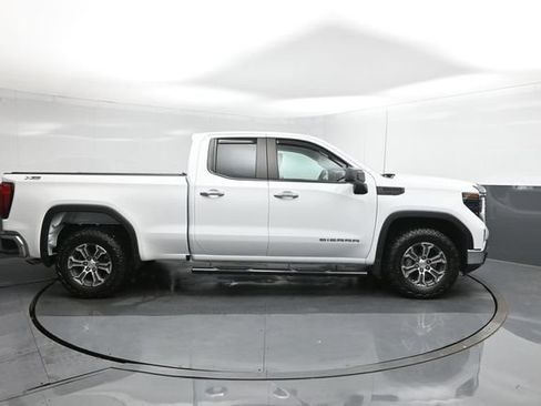 Used 2023 GMC Sierra 1500 Pro w/ Pro Value Package AWD/4WD image 15