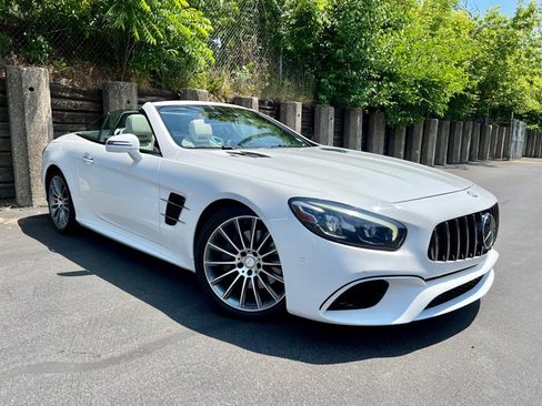 Used 2017 Mercedes-Benz SL 550 image 6