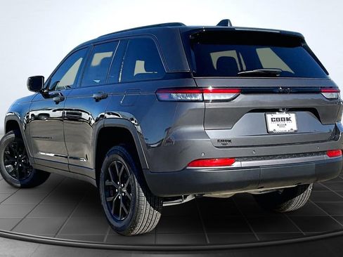 New 2026 Jeep Grand Cherokee Altitude image 3
